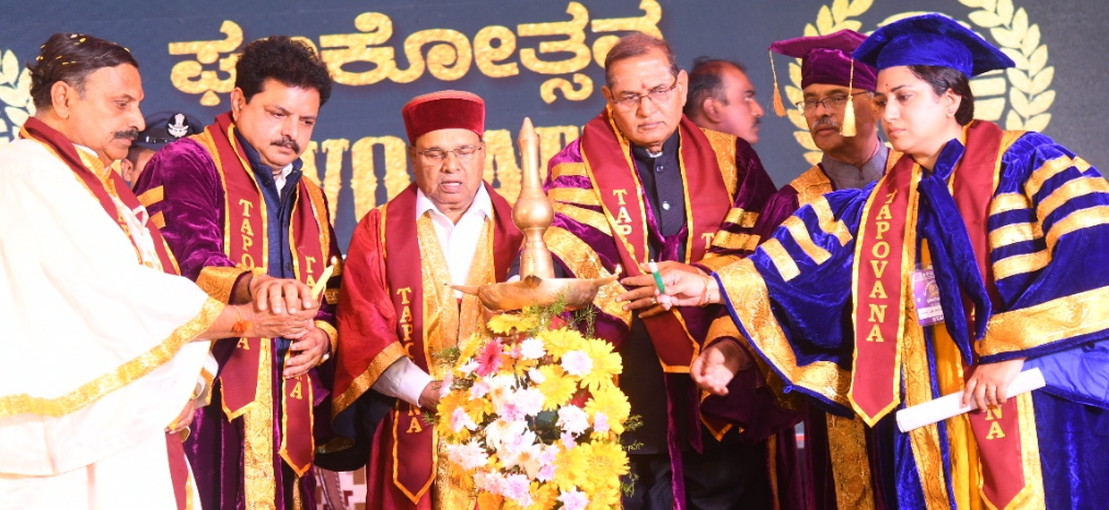 Stresses Ayurveda and human values in healthcare: Governor