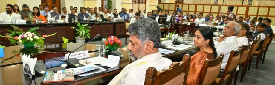 DK Shivakumar directs fixes before in Mangaluru cabinet meeting