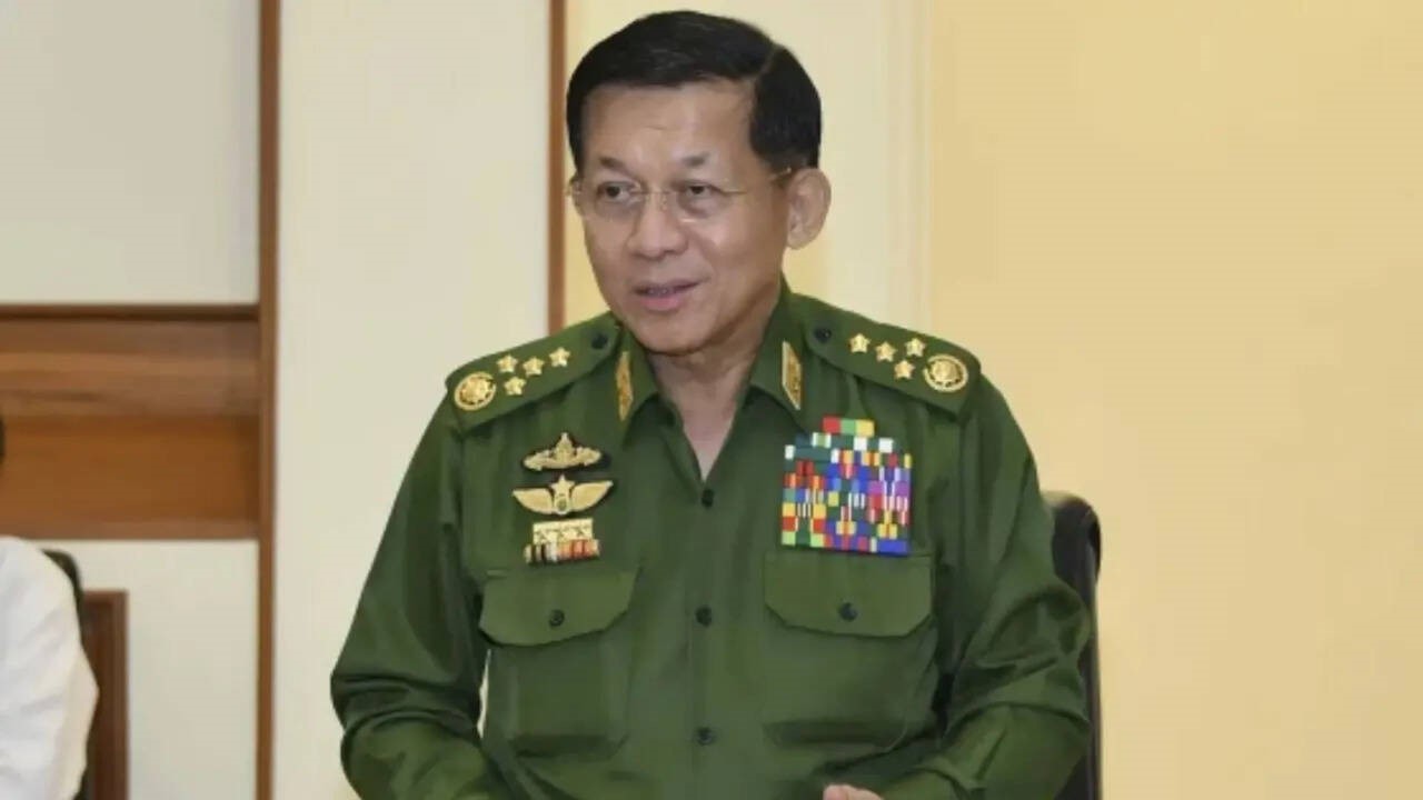 Military leader Min Aung Hlaing named president