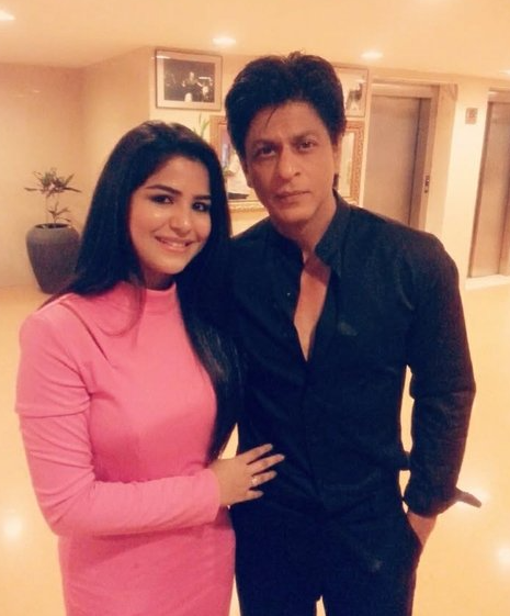 Shah Rukh Khan treats all like family: Shikha