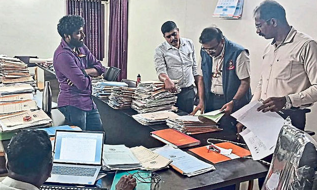 Lokayukta raids illegal sand mining across in Shivamogga