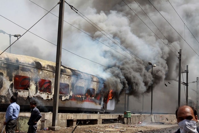 Probe ordered after Rajdhani Express catch fire