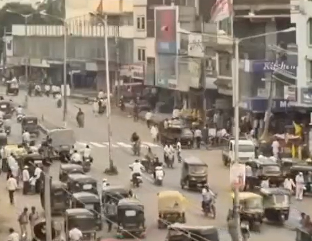 Car Driver Creates Ruckus Near Central Bus Stand