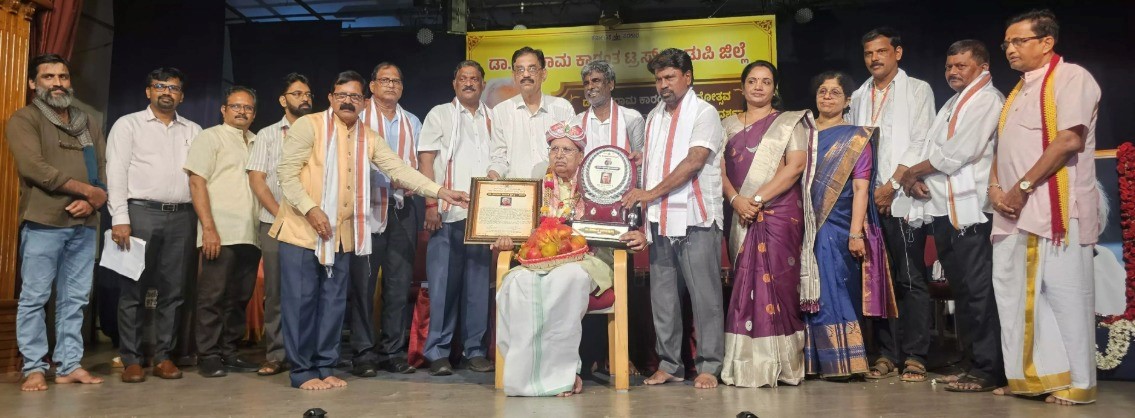 Dr. B.A. Viveka Rai Honoured with Dr.Shivaram Karanth Award