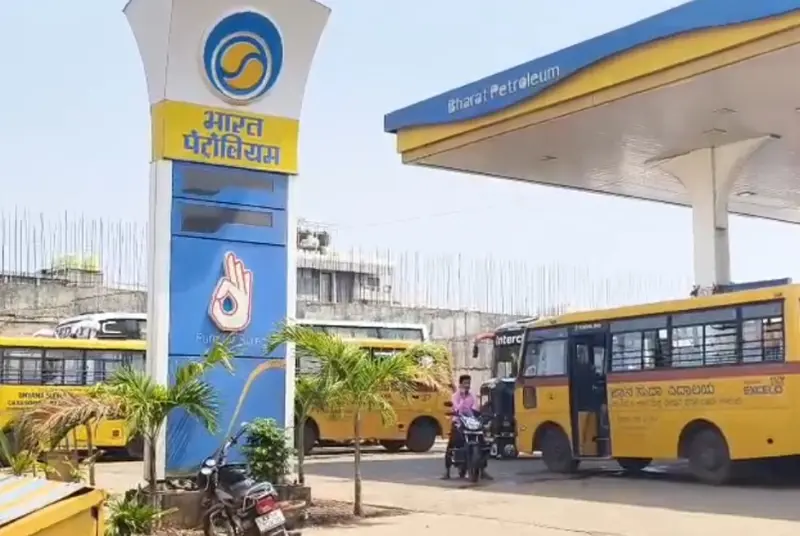 Normal fuel supply in Bidar; Moderate rush at LPG outlets