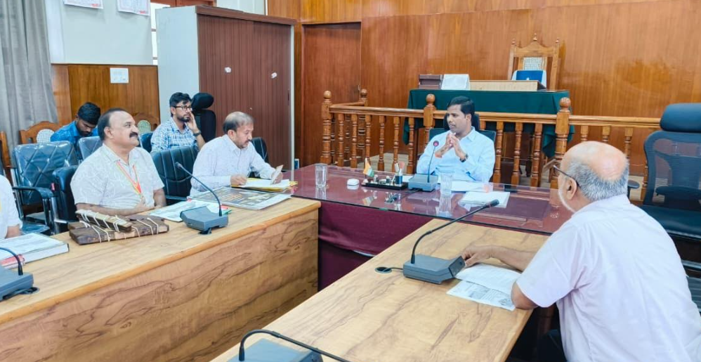 Collector urges dengue precautions in Mandya district