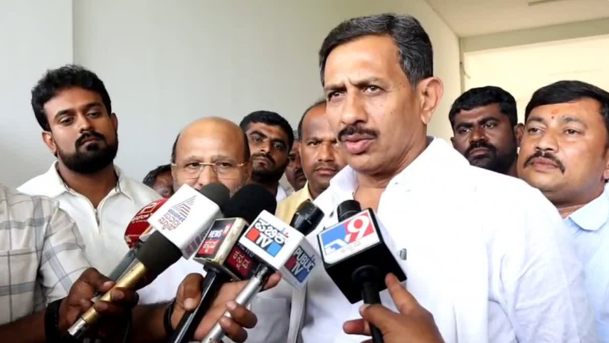 Balakrishna hits back at Kumaraswamy over phone-tapping