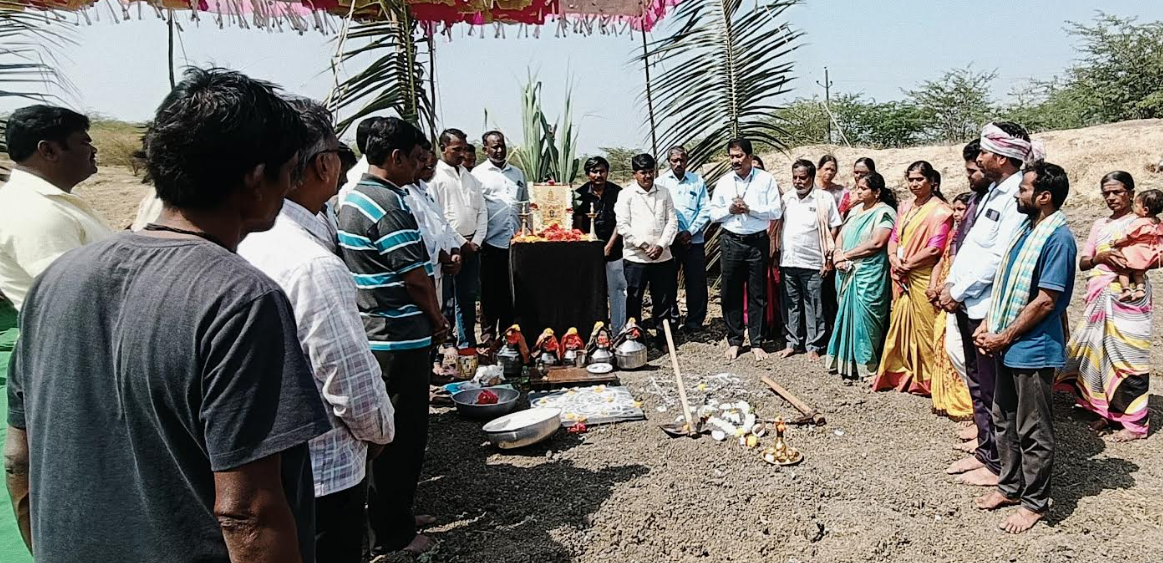 Kadadi Village Lake Project launched with rituals