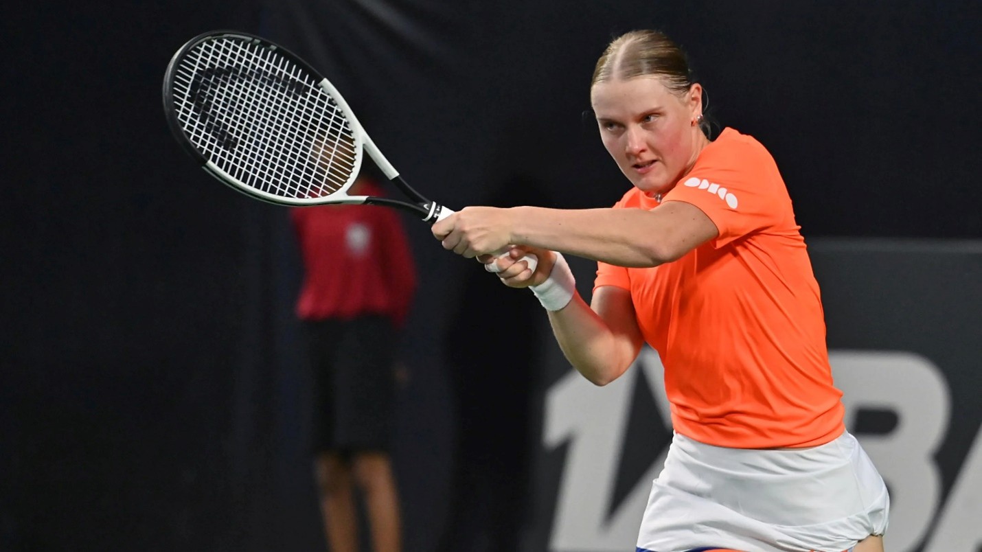 Billie Jean King Cup 2025: Dutch Outclass India in Playoff Tie