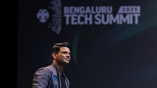 Shukla humorously compares city traffic to space travel