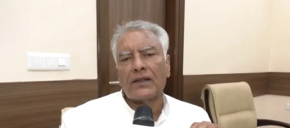 Punjab BJP chief Jakhar demands breath analyser test ahead of floor test amid Assembly uproar