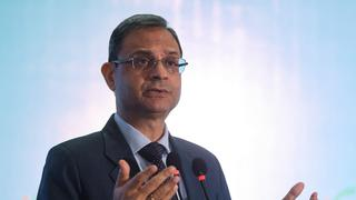 RBI assures aid for sectors affected by tariff hike